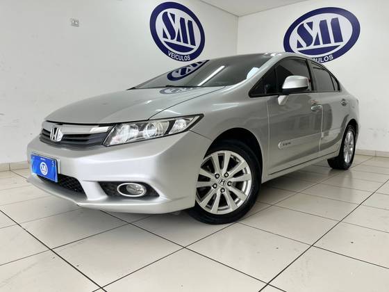 HONDA CIVIC 1.8 EXS 16V FLEX 4P AUTOMÁTICO HONDA CIVIC 1.8 EXS 16V FLEX 4P AUTOMÁTICO